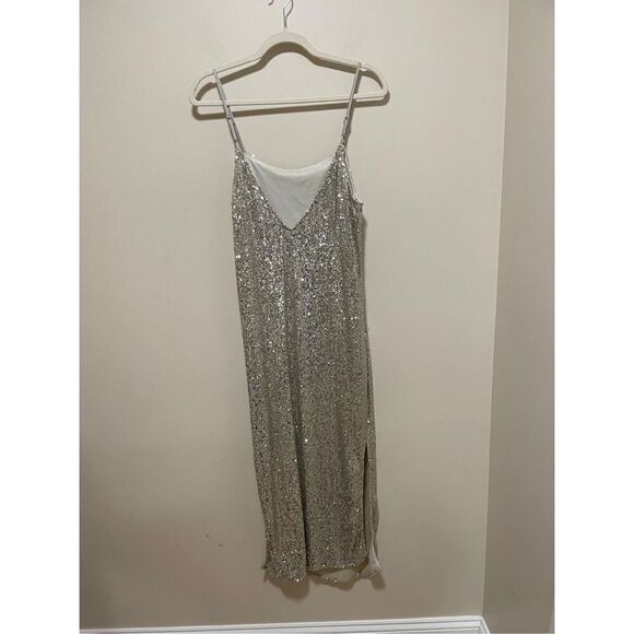 Neiman Marcus Endless Rose Silver Sequin Formal Dress Size M - Picture 3 of 5